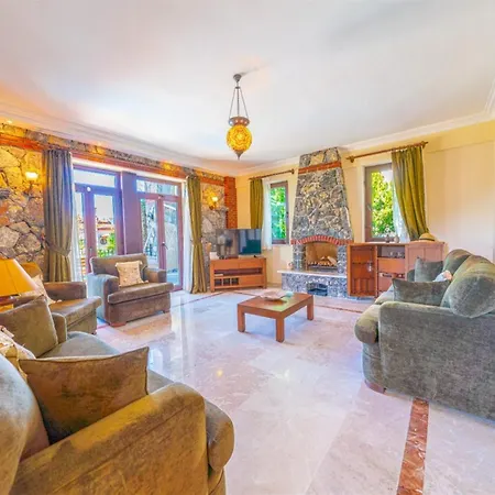 Βίλα Lebrentals Aychin